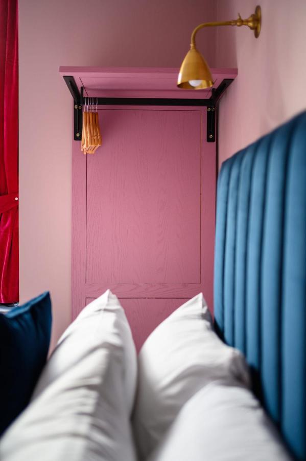 Comfortable Ground Floor Double Room EDI Exterior photo
